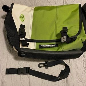 Timbuk 2 Messenger Bag- Waterproof Lining and Padded Laptop, Sleeve